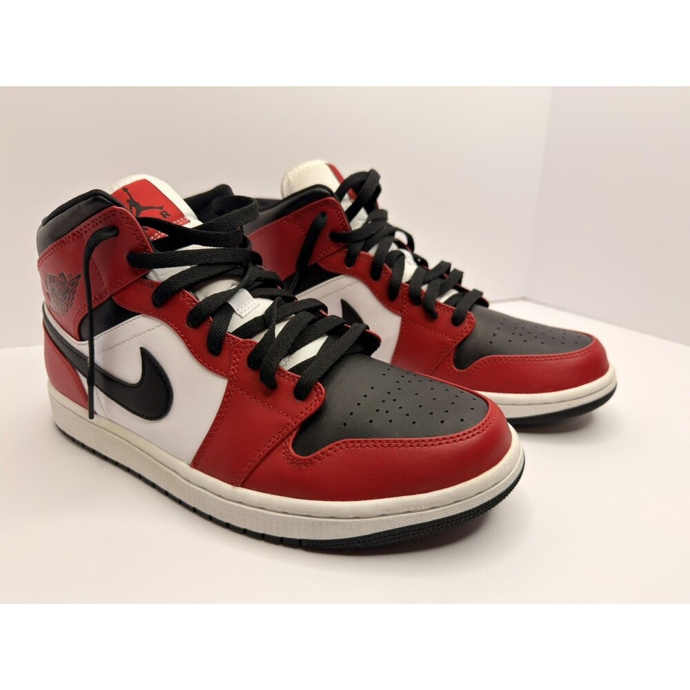 Nike Air Jordan 1 Mid Chicago Black Toe 2020 | 9/10 Quality | (554724-069)